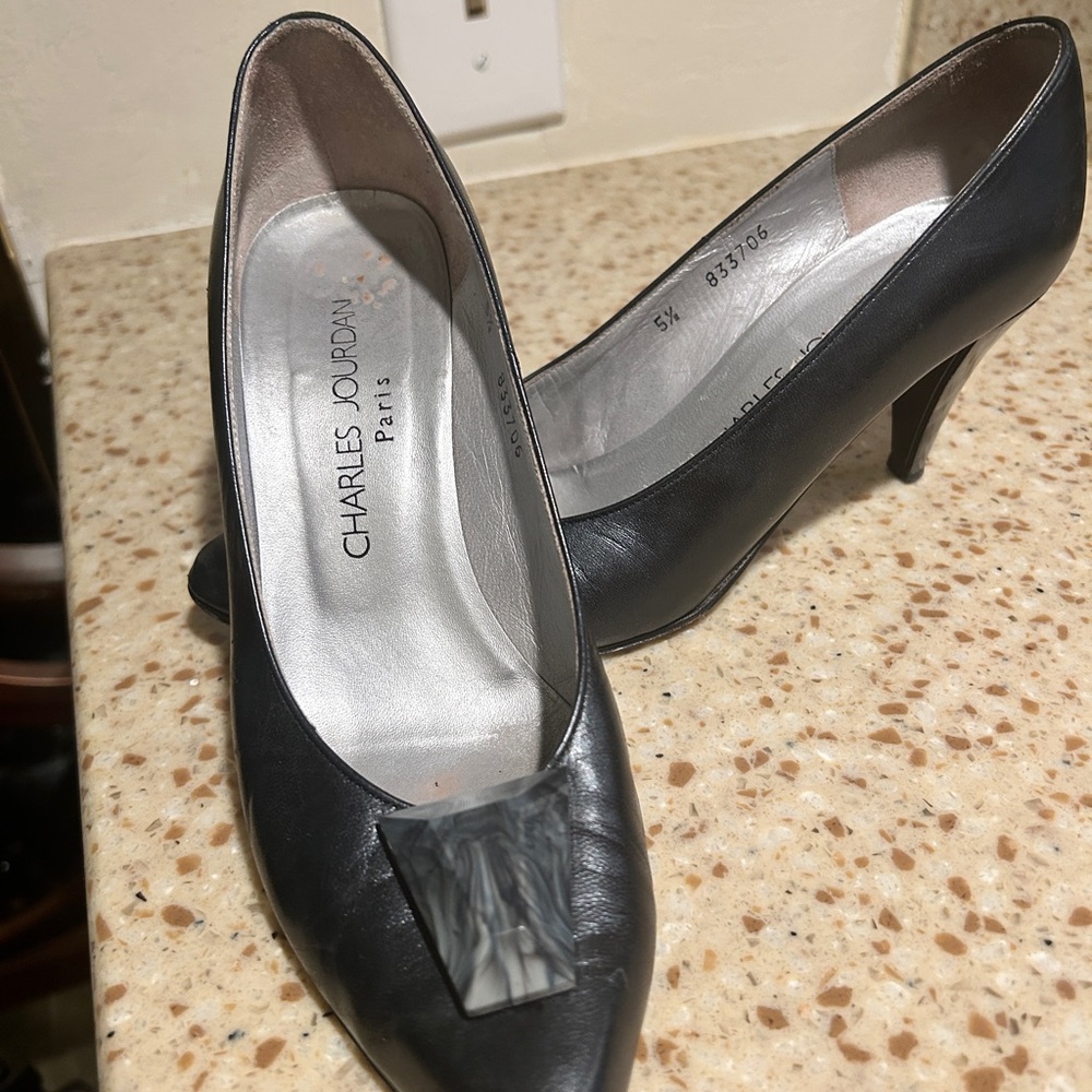 Charles Jourdan Black Leather Pointed Toe Heels with Decorative Accent